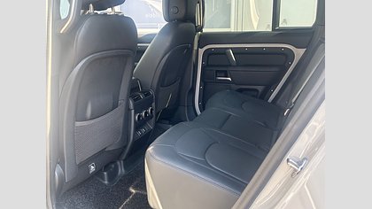 Defender 110 4