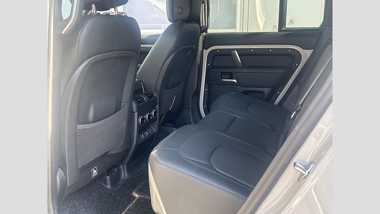2025 認定中古車 Land Rover Defender 110 ボラスコグレイ P300e プラグインハイブリッド X-Dynamic HSE