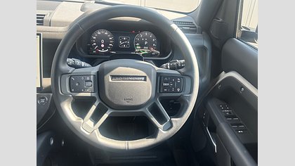 Defender 110 31