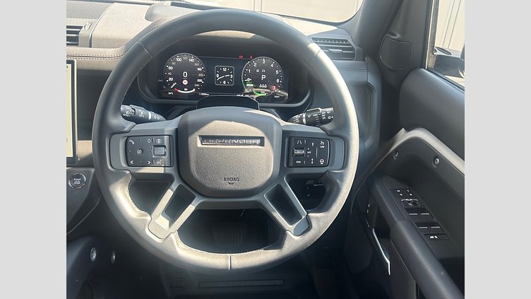 2025 認定中古車 Land Rover Defender 110 ボラスコグレイ P300e プラグインハイブリッド X-Dynamic HSE