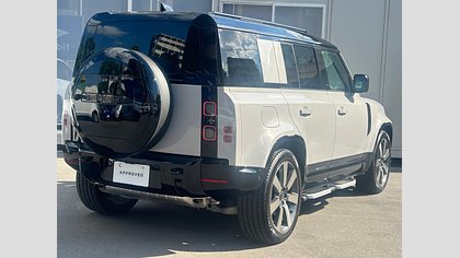 Defender 110 23