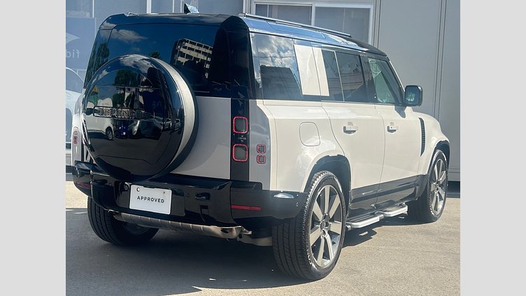 2025 認定中古車 Land Rover Defender 110 ボラスコグレイ P300e プラグインハイブリッド X-Dynamic HSE