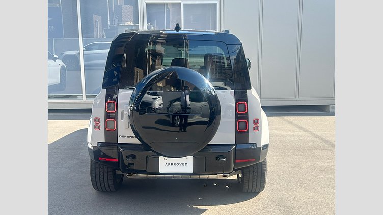2025 認定中古車 Land Rover Defender 110 ボラスコグレイ P300e プラグインハイブリッド X-Dynamic HSE