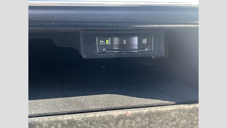 2025 認定中古車 Land Rover Range Rover カルパチアングレイ D350 AWD MHEV（AT） スタンダードホイールベース SE