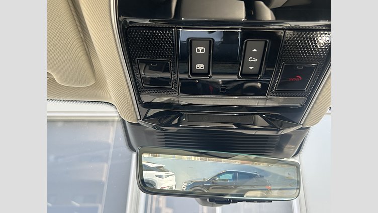 2025 認定中古車 Land Rover Range Rover カルパチアングレイ D350 AWD MHEV（AT） スタンダードホイールベース SE