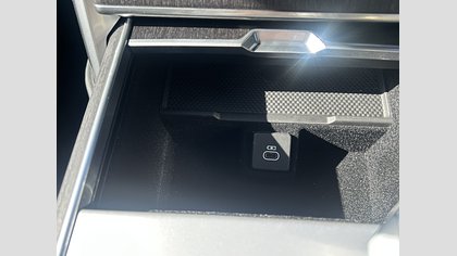 Range Rover 44