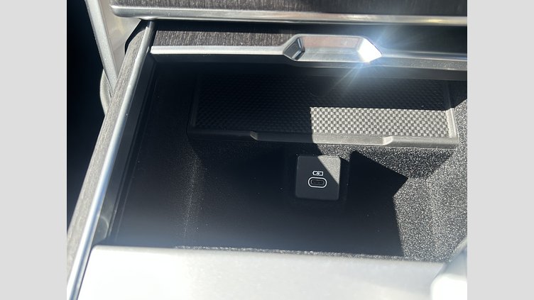 2025 認定中古車 Land Rover Range Rover カルパチアングレイ D350 AWD MHEV（AT） スタンダードホイールベース SE