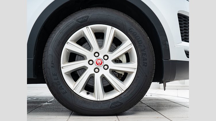 2018 認定中古車 Jaguar E-Pace ユーロン ホワイト D180 オートマチック全輪駆動 S  D180