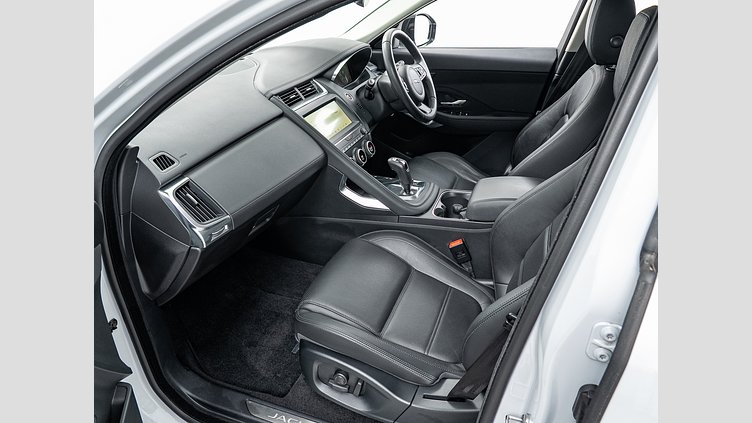 2018 認定中古車 Jaguar E-Pace ユーロン ホワイト D180 オートマチック全輪駆動 S  D180