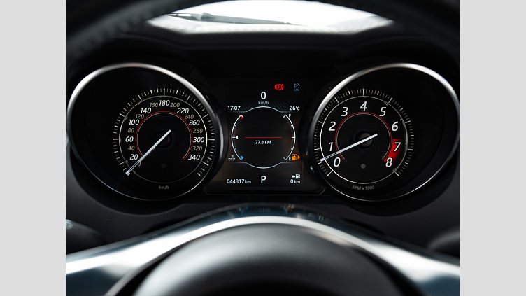 2019 認定中古車 Jaguar F-Type Fuji White 5L AJ133G2 P8 S/C SV Rクーペ