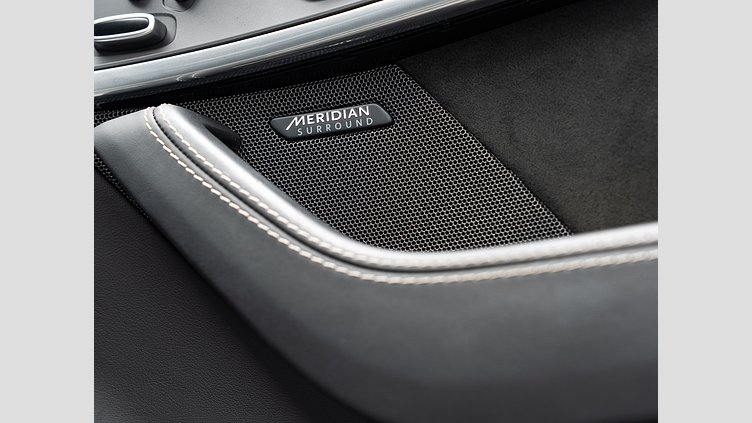 2019 認定中古車 Jaguar F-Type Fuji White 5L AJ133G2 P8 S/C SV Rクーペ