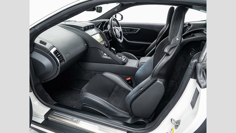 2019 認定中古車 Jaguar F-Type Fuji White 5L AJ133G2 P8 S/C SV Rクーペ