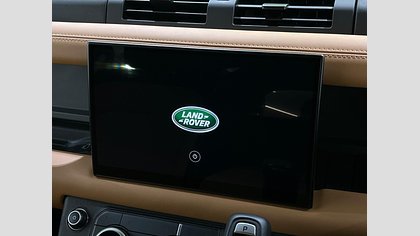 Defender 110 46