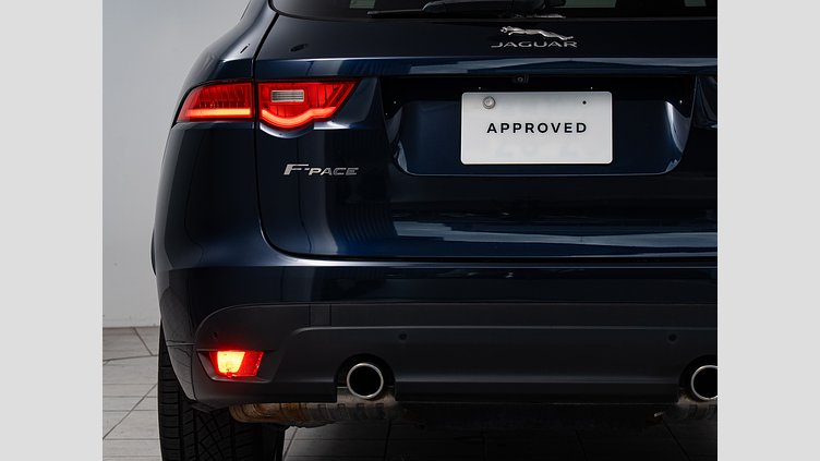 2016 認定中古車 Jaguar F-Pace Loire Blue AWD Ｒ－スポーツ　35ｔ
