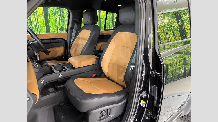 2023 認定中古車 Land Rover Defender 110 サントリーニブラック D300 AWD（AT） X-DYNAMIC HSE