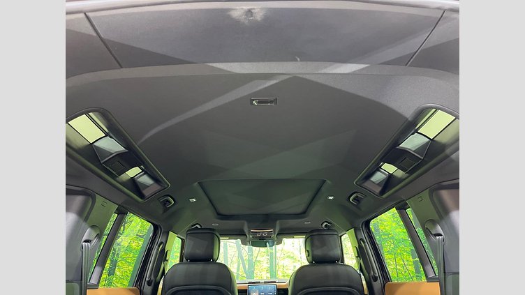 2023 認定中古車 Land Rover Defender 110 サントリーニブラック D300 AWD（AT） X-DYNAMIC HSE