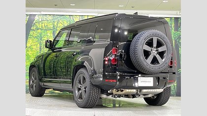 Defender 110 4