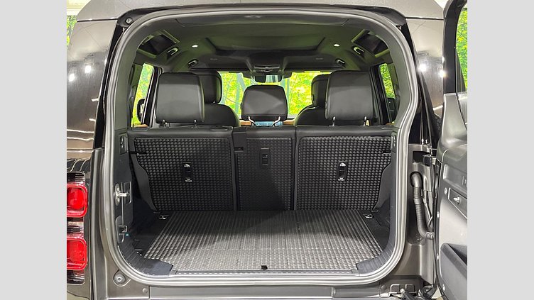 2023 認定中古車 Land Rover Defender 110 サントリーニブラック D300 AWD（AT） X-DYNAMIC HSE