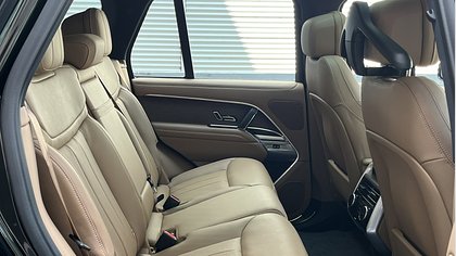 Range Rover 8