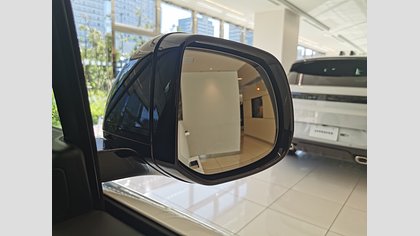 Range Rover 32