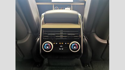 Range Rover 25