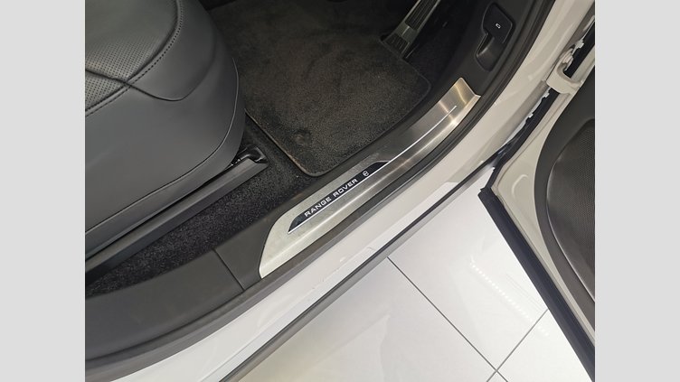 2023 認定中古車 Land Rover Range Rover オストゥーニパールホワイト P530 AWD（AT） スタンダードホイールベース SV