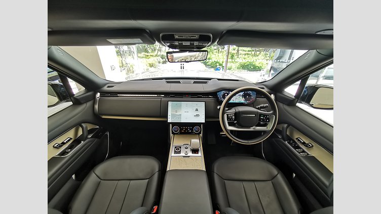 2023 認定中古車 Land Rover Range Rover オストゥーニパールホワイト P530 AWD（AT） スタンダードホイールベース SV