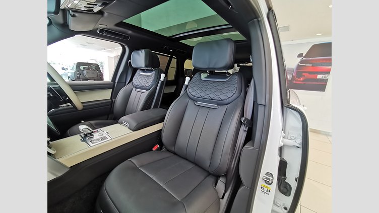 2023 認定中古車 Land Rover Range Rover オストゥーニパールホワイト P530 AWD（AT） スタンダードホイールベース SV
