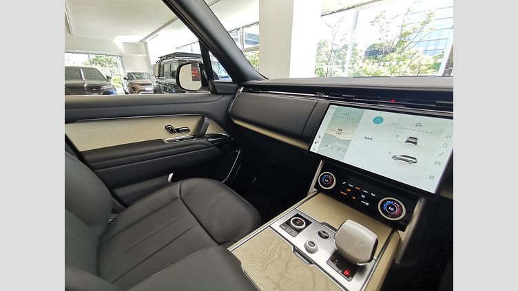 2023 認定中古車 Land Rover Range Rover オストゥーニパールホワイト P530 AWD（AT） スタンダードホイールベース SV