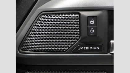 Defender 110 26