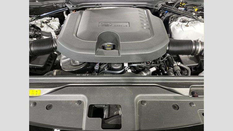 2024 認定中古車 Land Rover Discovery フジホワイト D350マイルドハイブリッド（ディーゼル） Dynamic SE