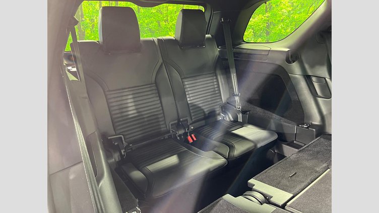 2024 認定中古車 Land Rover Discovery フジホワイト D350マイルドハイブリッド（ディーゼル） Dynamic SE