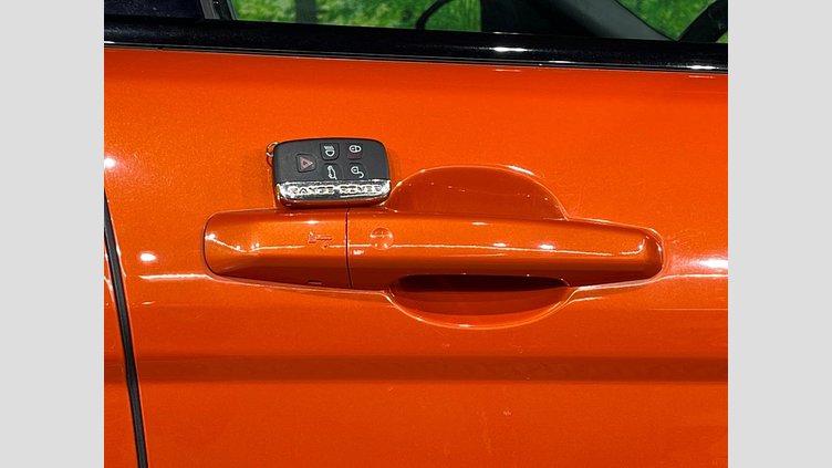 2017 認定中古車 Land Rover Range Rover Evoque Phoenix Orange 2.0 litre Si4 Petrol HSEダイナミック