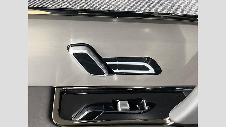 2025 認定中古車 Land Rover Range Rover Sport サントリーニブラック P530マイルドハイブリッド SWB Dynamic HSE