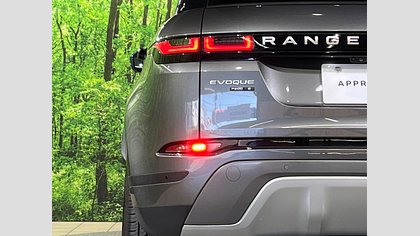 Range Rover Evoque 30
