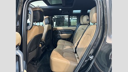 Defender 110 9