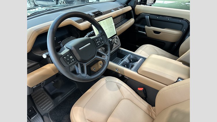 2026 Nowy Land Rover Defender 110 Santorini Black D350 MHEV z silnikiem wysokoprężnym X-Dynamic HSE