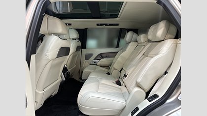 Range Rover 8