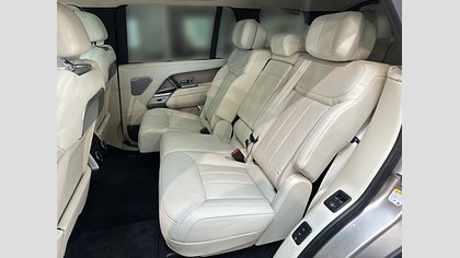 Range Rover 12