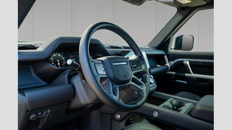2025 Approved Land Rover Defender 110 Borasco Grey P425 z silnikiem benzynowym V8 X-Dynamic HSE