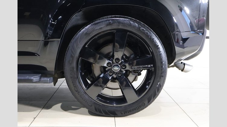 2024 認定中古車 Land Rover Defender 110 サントリーニブラック P525 AWD (AT) V8