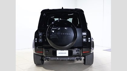 Defender 110 6