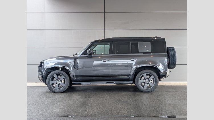 2023 認定中古車 Land Rover Defender 110 カルパチアングレイ D300 AWD（AT） X-DYNAMIC HSE