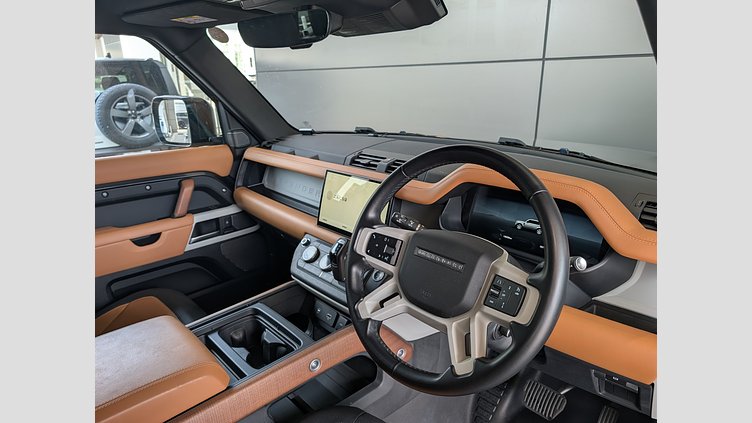 2023 認定中古車 Land Rover Defender 110 カルパチアングレイ D300 AWD（AT） X-DYNAMIC HSE