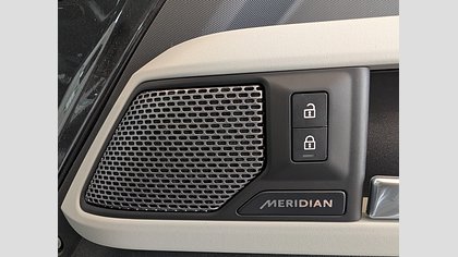 Defender 110 14
