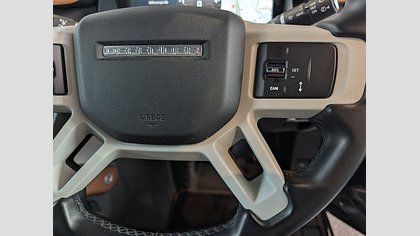 Defender 110 21