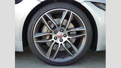 F-Type 8