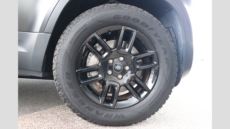 2023 認定中古車 Land Rover Defender 110 Santorini Black 3.0 litre i6D S