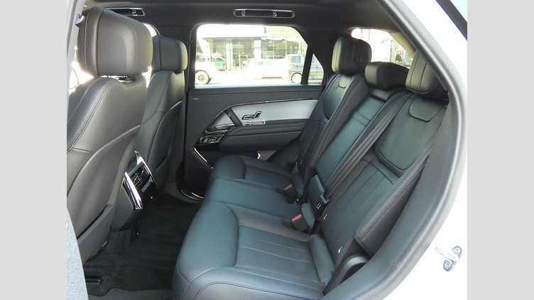 2024 認定中古車 Land Rover Range Rover Sport オストゥーニパールホワイト D300マイルドハイブリッド スタンダードホイールベース Dynamic SE