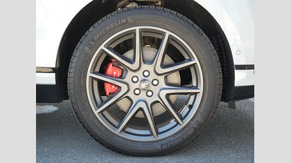 Range Rover Velar 8